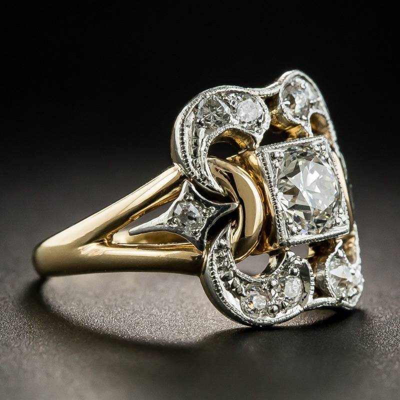 Zircon-Studded Vintage Gold Ring