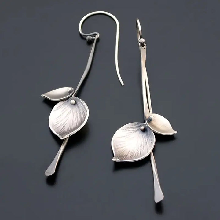 Silver Vintage Leaf Earrings