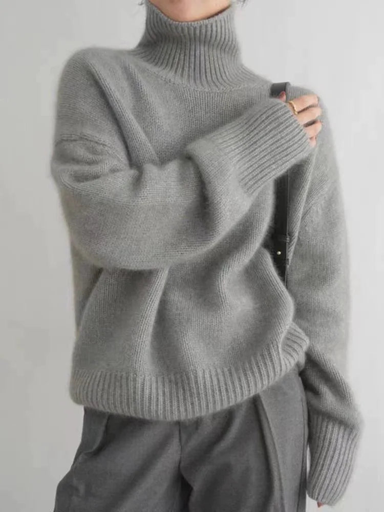 Elvira™ – Comfortable, knitted, and soft turtleneck sweater