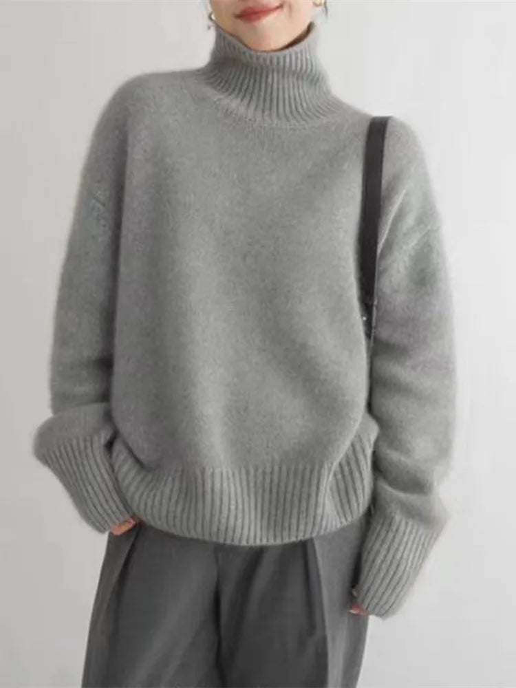 Elvira™ – Comfortable, knitted, and soft turtleneck sweater