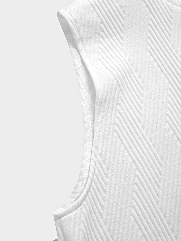 Sleeveless Hooded Sweatshirt in Striped Jacquard <tc>T-Shirt</tc> &amp; Shorts