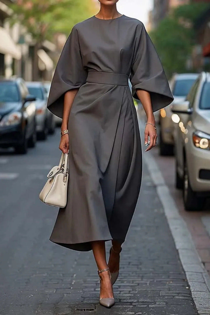 Liric™ | Elegant and Timeless Dress