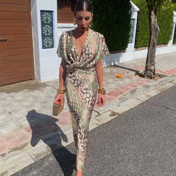 Noemi™ | Long Dress with V-Neck