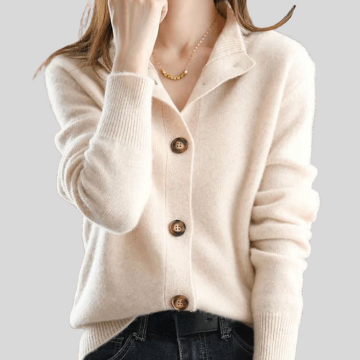 Cashmere Cardigan in Retro Style by Claire