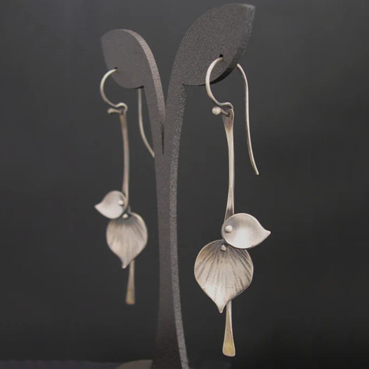 Silver Vintage Leaf Earrings