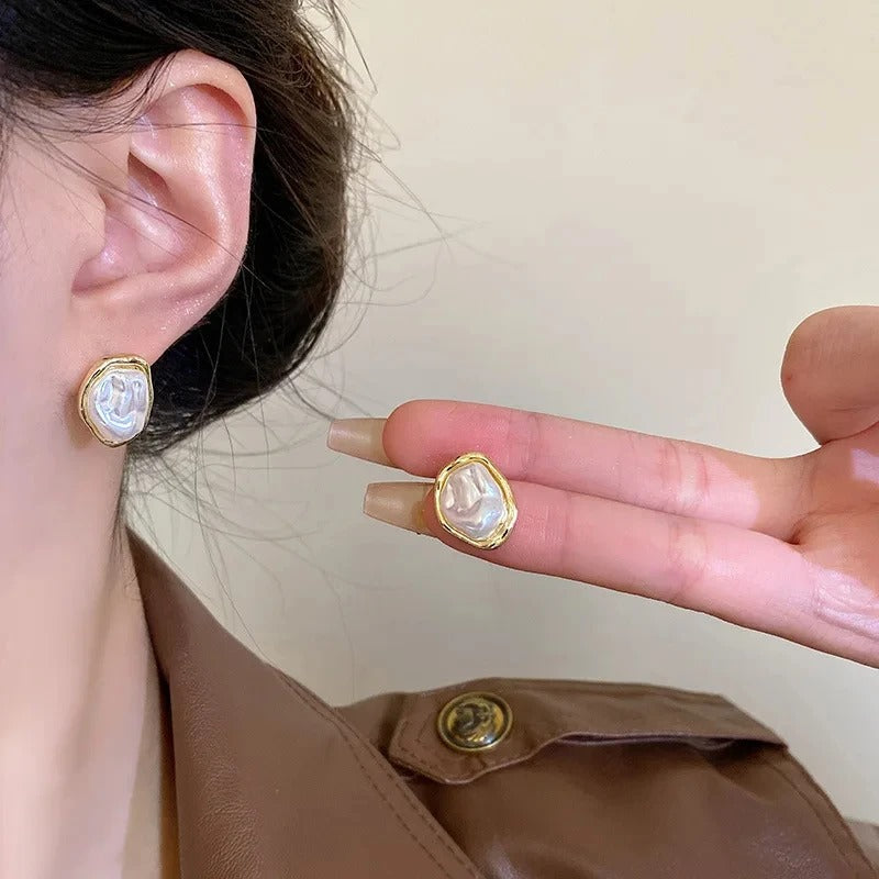 Carmen's Elegant Pearl Earrings